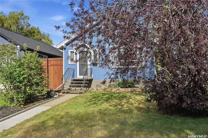 Property Photo:  2161 Queen Street  SK S4T 4C4 