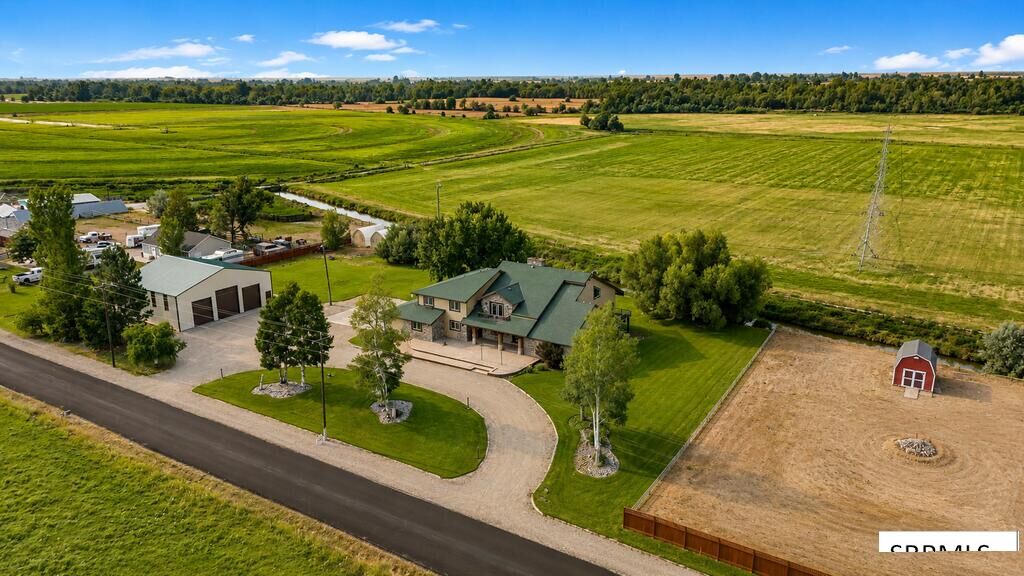 Property Photo:  144 E 400 N  ID 83221 