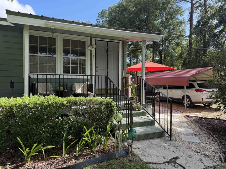 Property Photo:  7 Sabal Palm Drive  FL 32327 