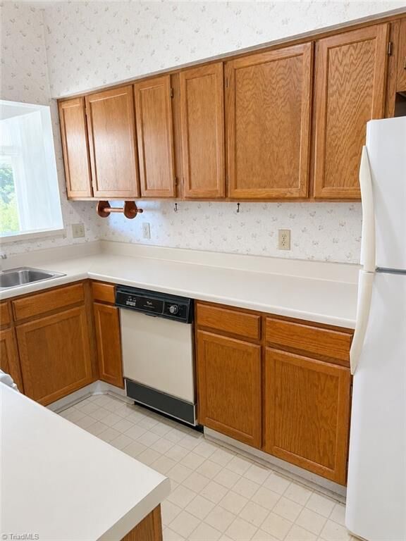 Property Photo: 324 Meadows Circle NC 27104