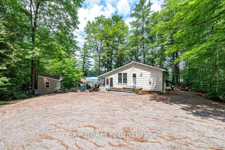 Property Photo:  715 Long Point Way  ON K7V 3Z9 