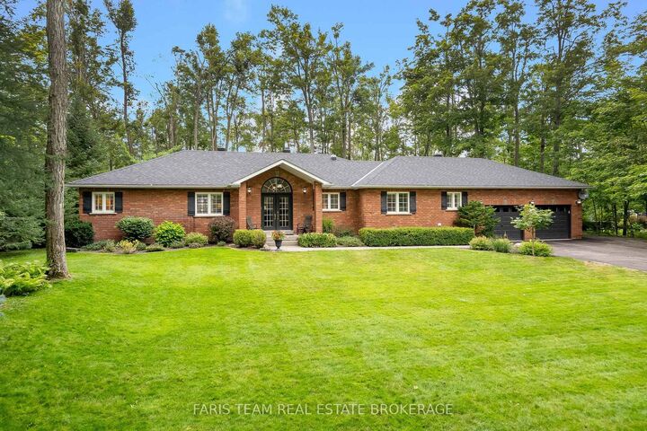 Property Photo: 10 Green Mountain Court ON L0L 2L0