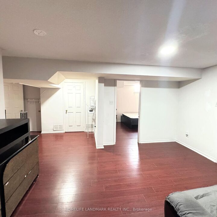 Property Photo:  70 Aldergrove Drive (Bsmt)  ON L3R 7E4 