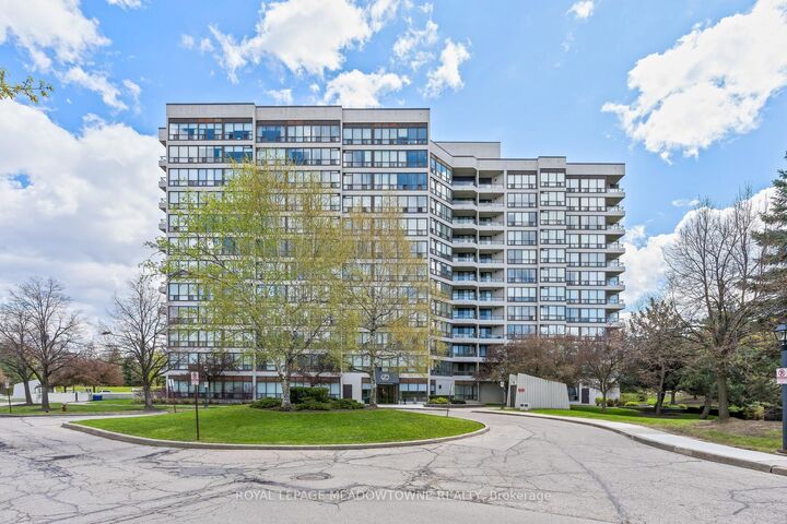 10 Laurelcrest Street 104 — photo 1