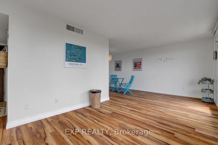 Property Photo:  470 Laurier Street W 1706  ON K1R 7W9 