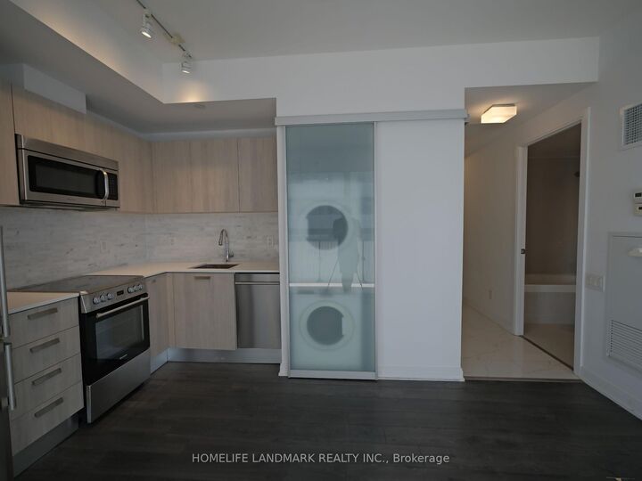Property Photo:  42 Charles Street E 3110  ON M4Y 1N3 