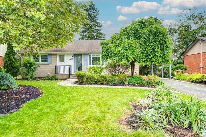 Property Photo: 30 Dale Avenue ON L8G 3L9