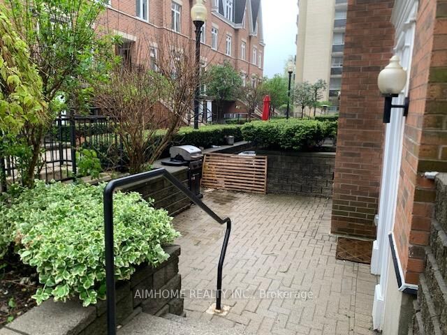 Property Photo: 100 Redpath Avenue 1 ON M4S 2J7