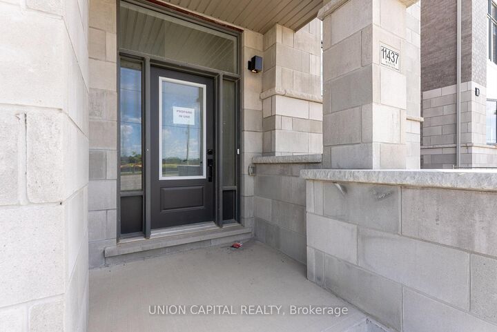 Property Photo: 11437 Leslie Street ON L4S 0N7