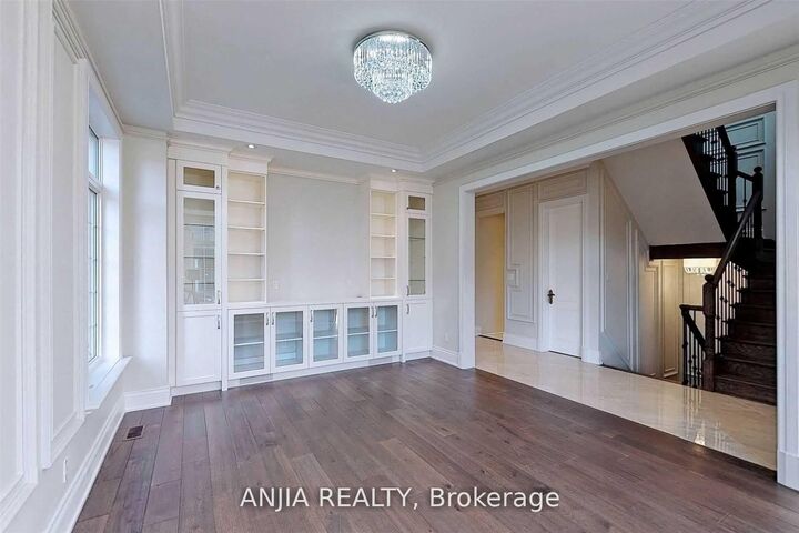 Property Photo:  6 Daniel Cozens Court  ON M2R 0A7 