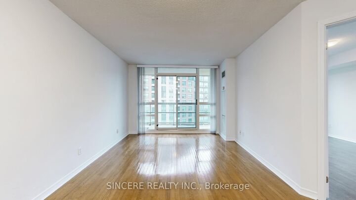 503 Beecroft Road 1803 — photo 1