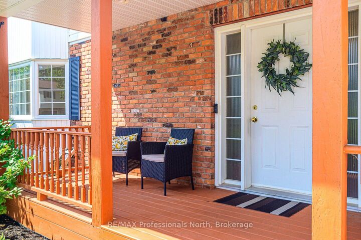 Property Photo: 18 Heritage Crescent ON P1H 1S9