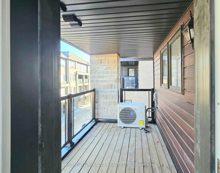 Property Photo: 14 Magnolia Lane ON L9J 0N9