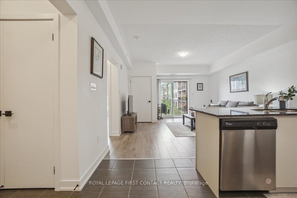 Property Photo:  4 Spice Way 213  ON L9J 0M2 