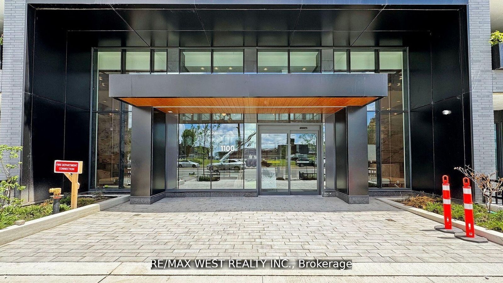 Property Photo:  1100 Sheppard Avenue W 1023  ON M3J 0H1 