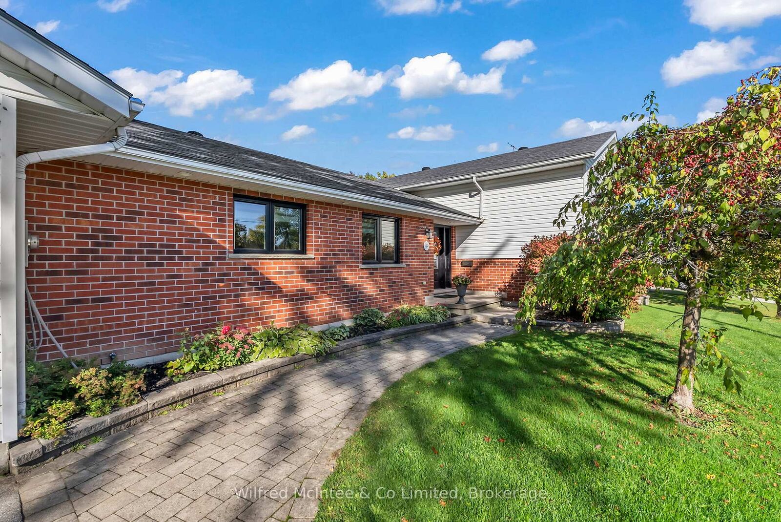 Property Photo:  210 James Street  ON N0G 2N0 