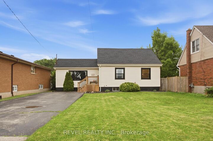 Property Photo: 481 Upper Gage Avenue ON L8V 4J2