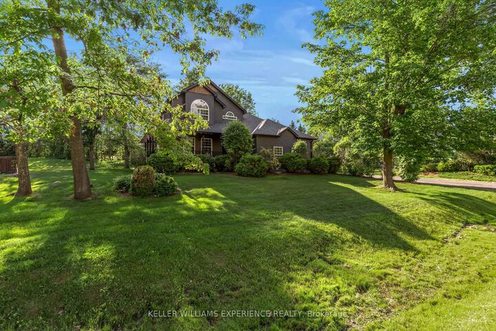 Property Photo: 4254 Forest Wood Drive ON L3V 6H3