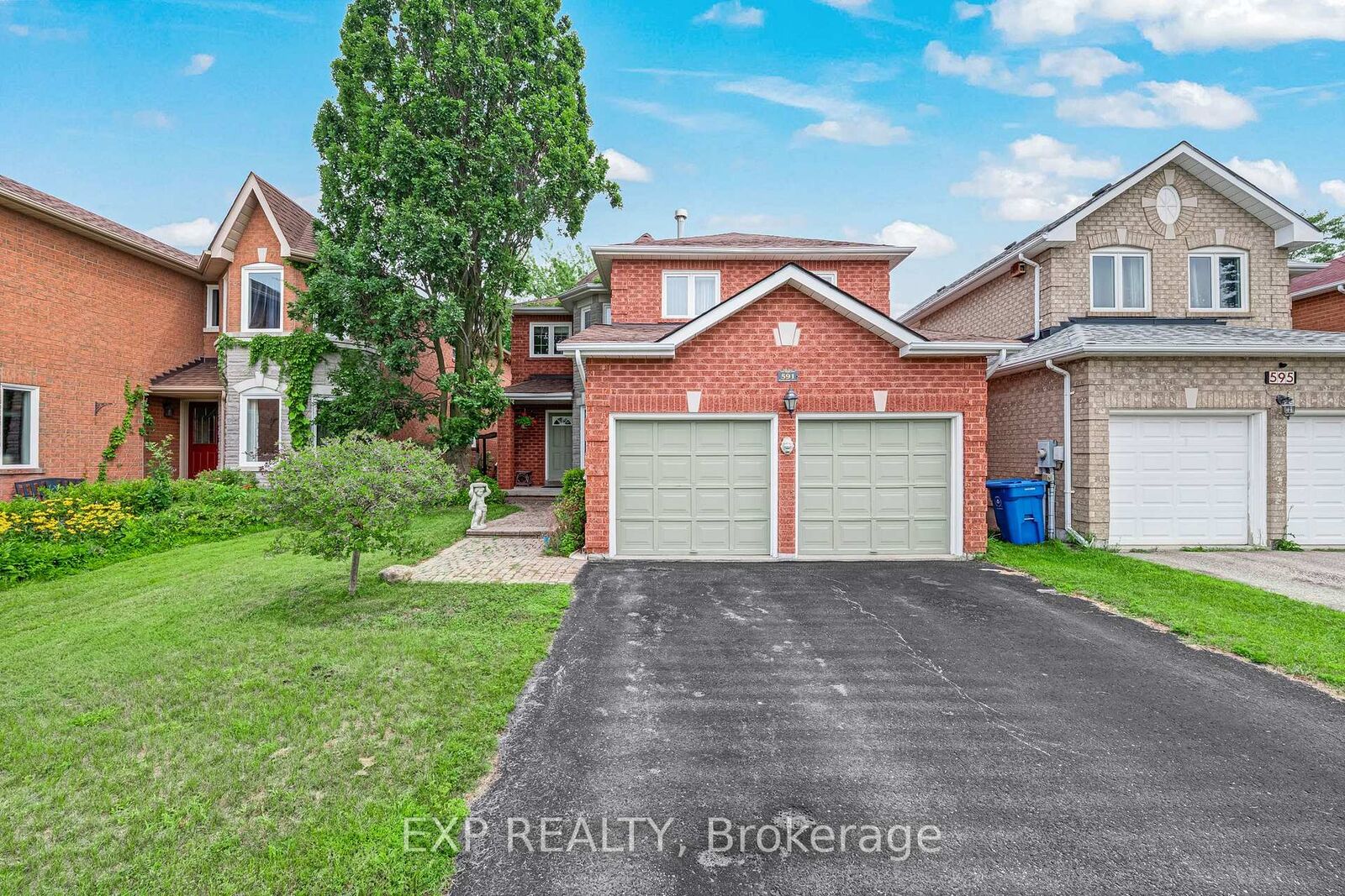 Property Photo: 591 Plantation Gate ON L3X 2C2