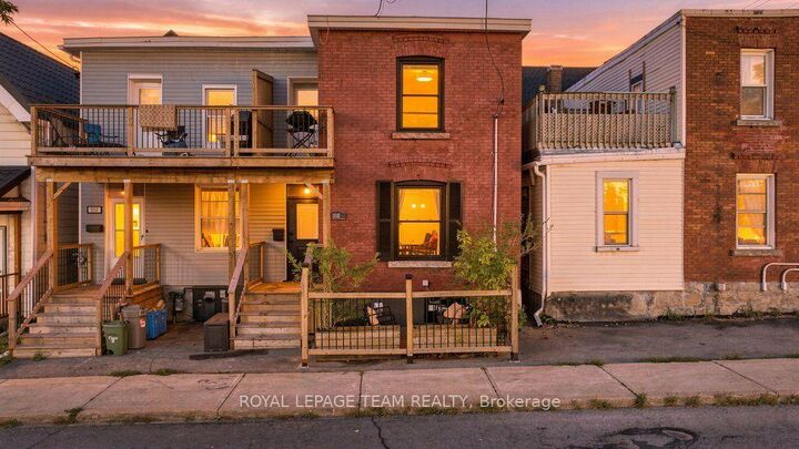 Property Photo: 366 Arlington Avenue ON K1R 6Z3