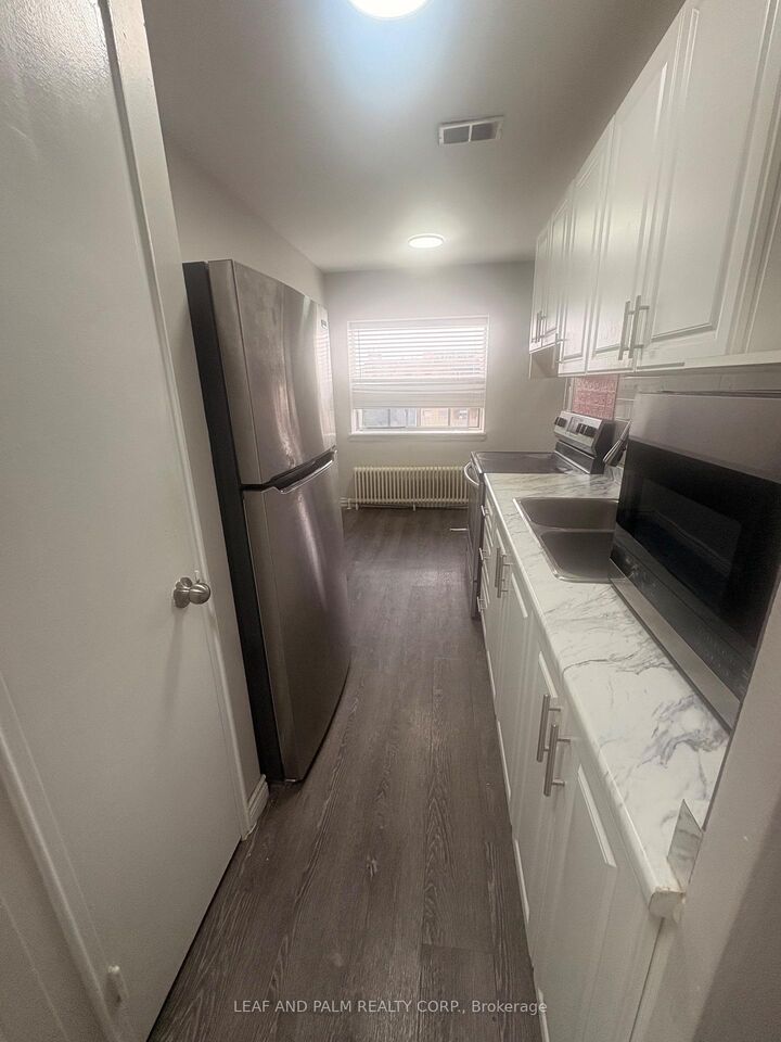 Property Photo:  1698 Victoria Park Avenue 510  ON M1R 1R2 