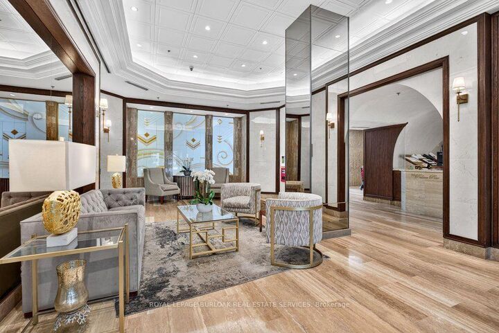 Property Photo: 2045 Lake Shore Boulevard W 2901 ON M8V 2Z6