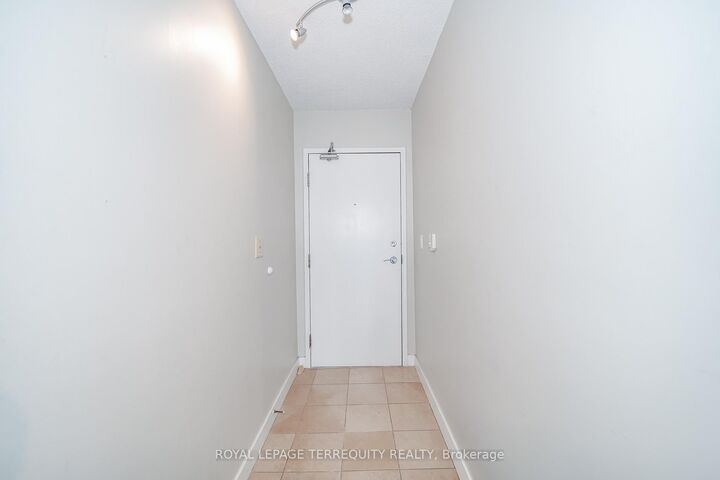 Property Photo: 397 Front Street W 2907 ON M5V 3S1