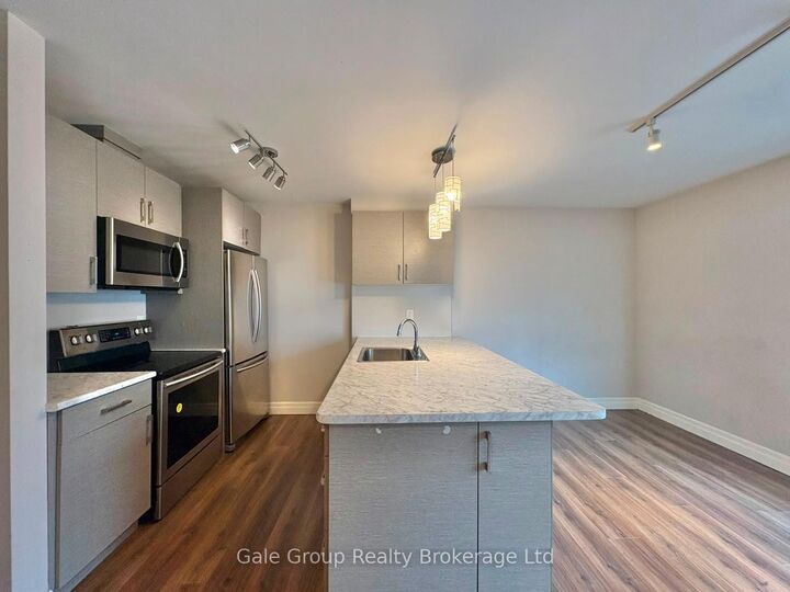 Property Photo: 5 Paisley Boulevard E 201 ON L6A 1P3