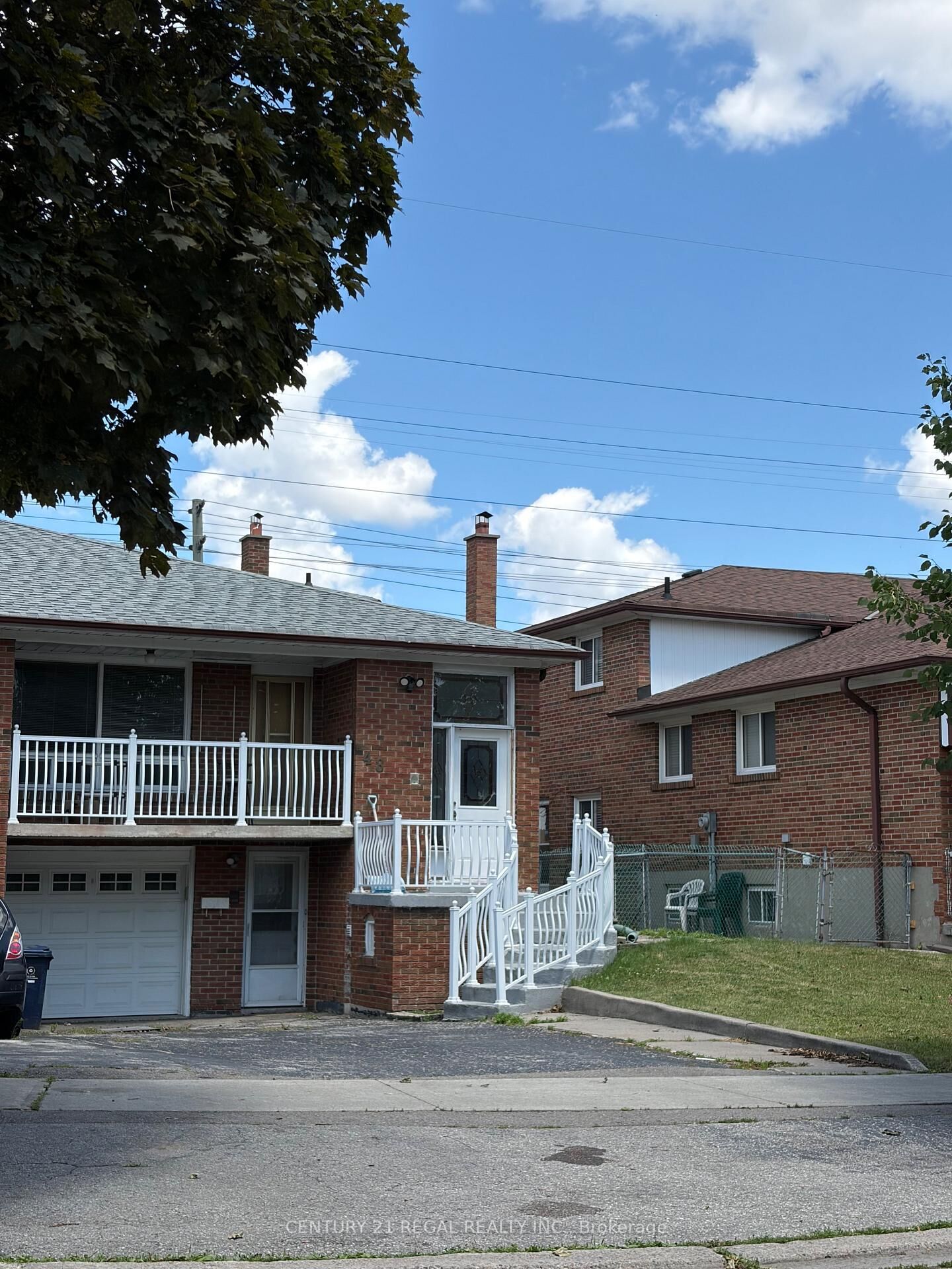 Property Photo: 48 Iangrove Terrace ON M1W 2H2