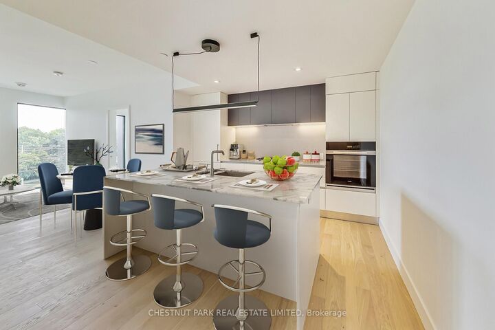 Property Photo: 1414 Bayview Avenue 404 ON M4G 0E2