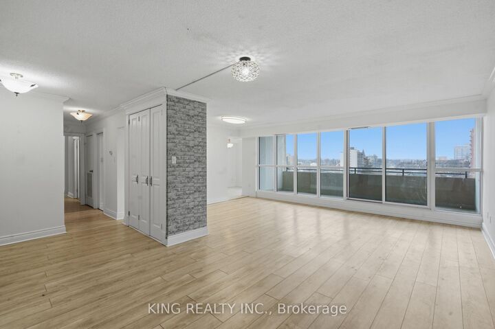 Property Photo:  389 Dundas Street 701  ON N6B 3L5 