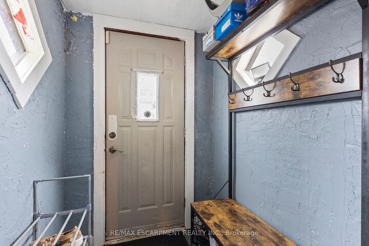 4774 Saint Clair Avenue — photo 1