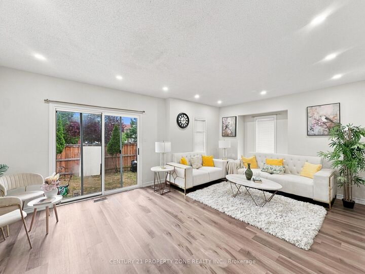 Property Photo: 65 Shady Pine Circle ON L6R 1K3