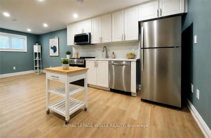 Property Photo:  255 Pineland Place Lower  ON N2T 2S4 