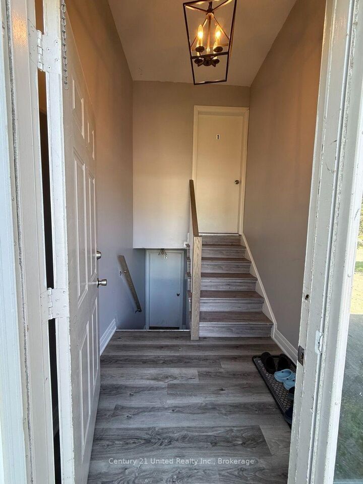 Property Photo:  2603 Foxmeadow Road Unit A  ON K9L 1X3 