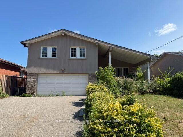 11 Fulwell Crescent — photo 1