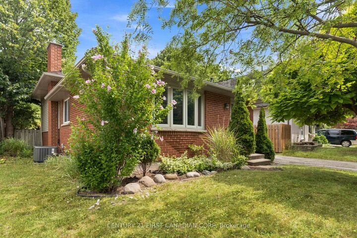 Property Photo:  436 Ferndale Avenue  ON N6C 2Z1 