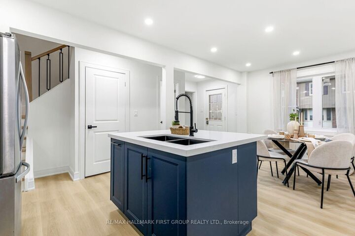 Property Photo:  270 Timberbank Boulevard 75  ON M1W 2M1 