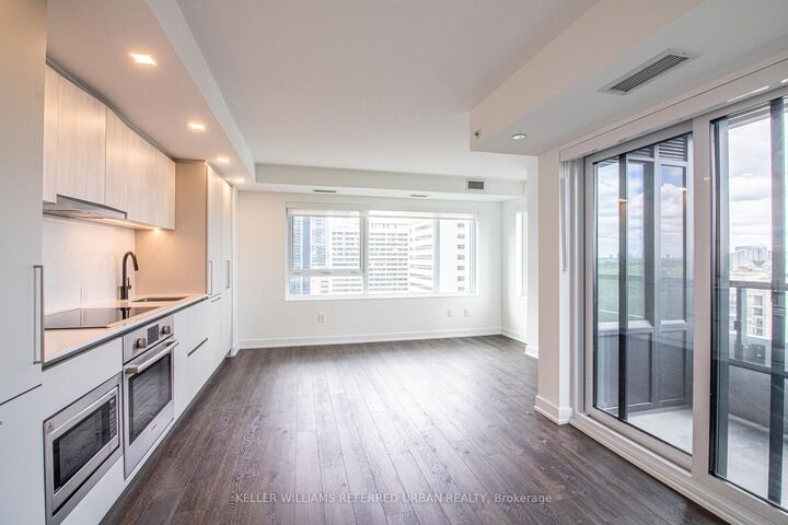 609 Sherbourne Street 2104 — photo 1