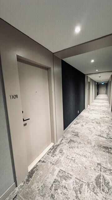2020 Bathurst Street 1101 — photo 1