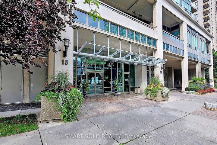 Property Photo:  18 Parkview Avenue 1512  ON M2N 7H7 