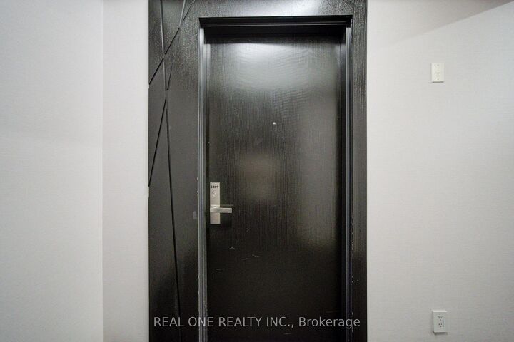 Property Photo: 125 Peter Street 3409 ON M5V 2G9
