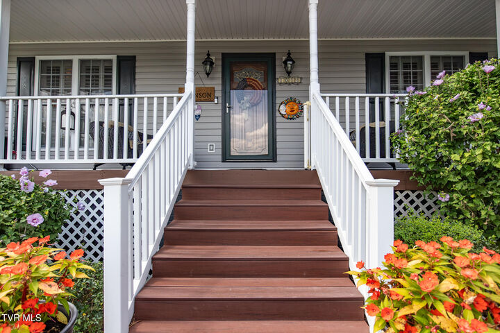 Property Photo:  1018 Sunrise Valley Drive  TN 37604 