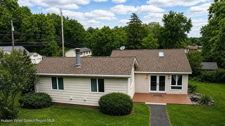 Property Photo:  112 Glen  NY 12401 
