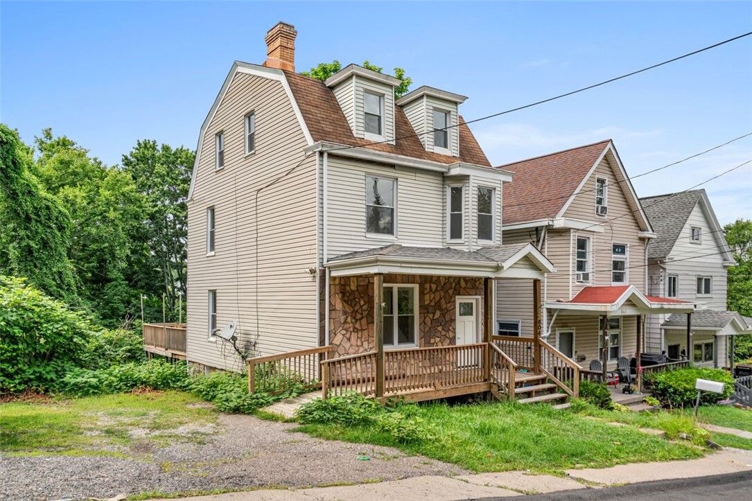 Property Photo:  804 Dubois St  PA 15204 