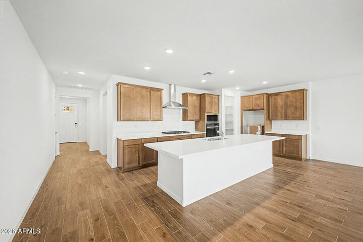 Property Photo:  810 W Angelina Drive  AZ 85140 
