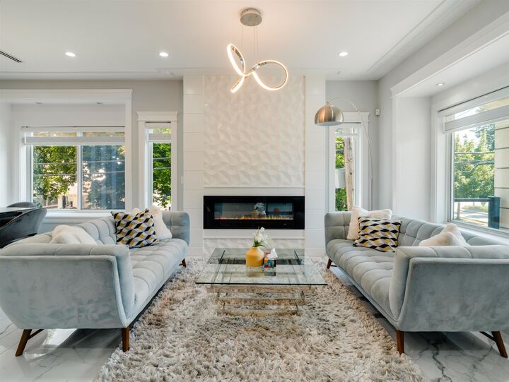 Property Photo: 501 Ewen Avenue BC V3M 5B6