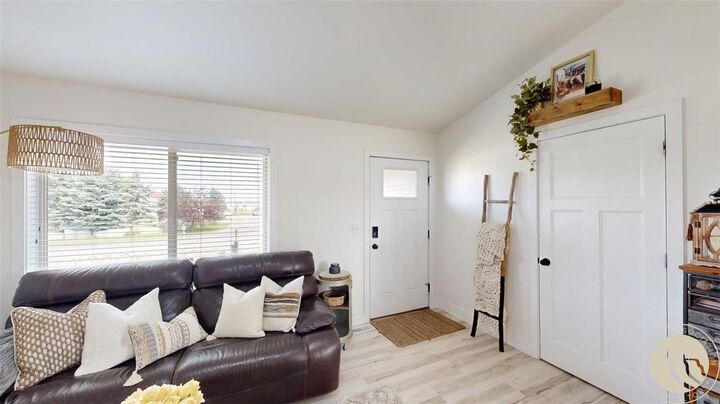 Property Photo: 6990 Lakeshore Drive MT 59106
