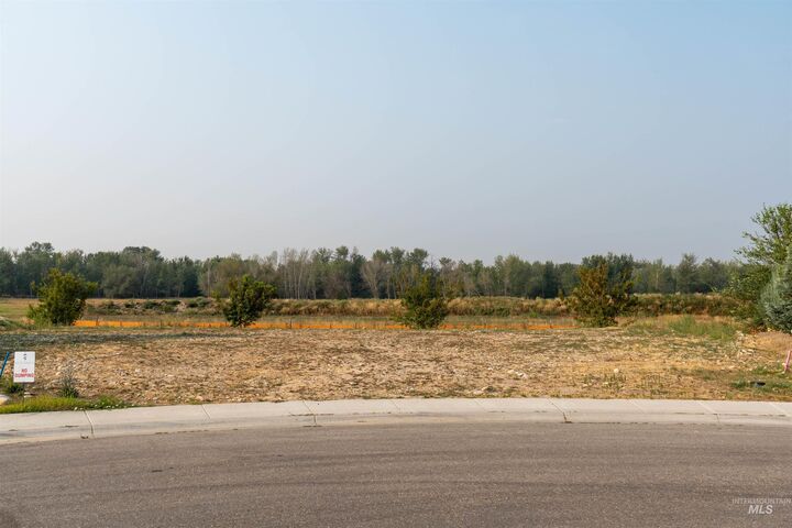 Property Photo: 1887 S Riparian Way ID 83616