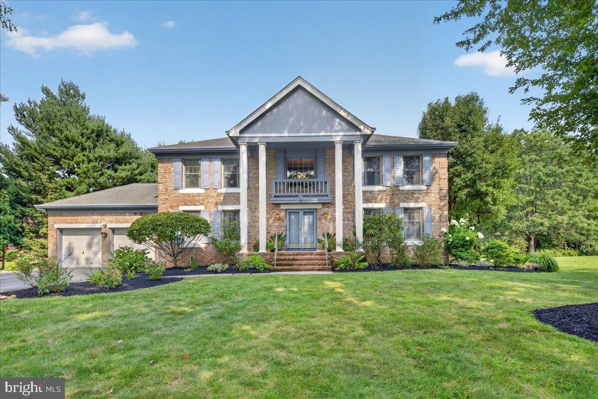 Property Photo:  3 Redwood Court  NJ 08550 